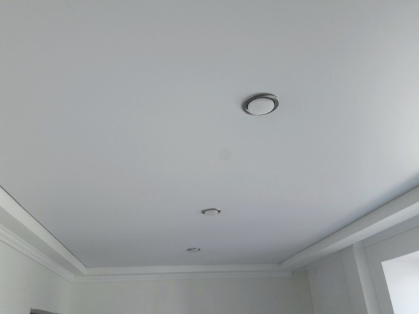 Бесшовные натяжные потолки